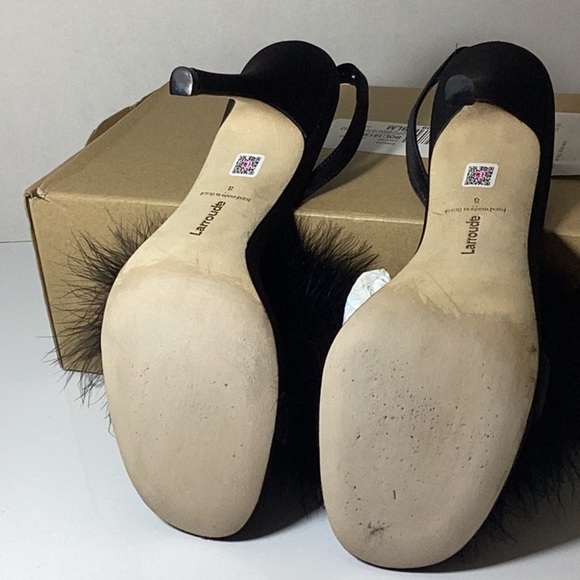 Marilyn Sandal
Larroude
brand: Larroude - Picture 11 of 12